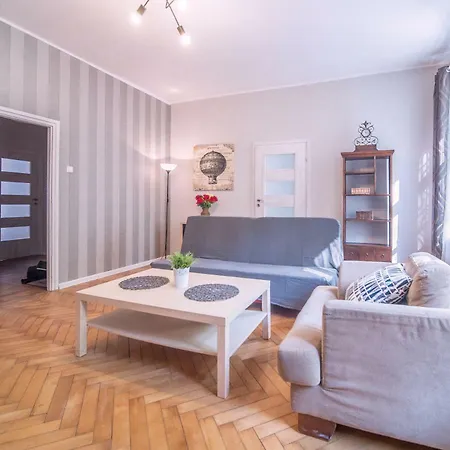 Staroofka Apartment *